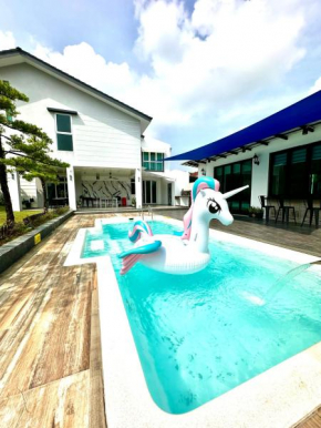 Stylish villa alma